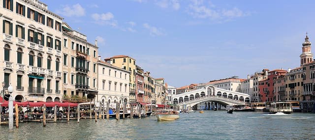 Landschaft und Orte in Italien