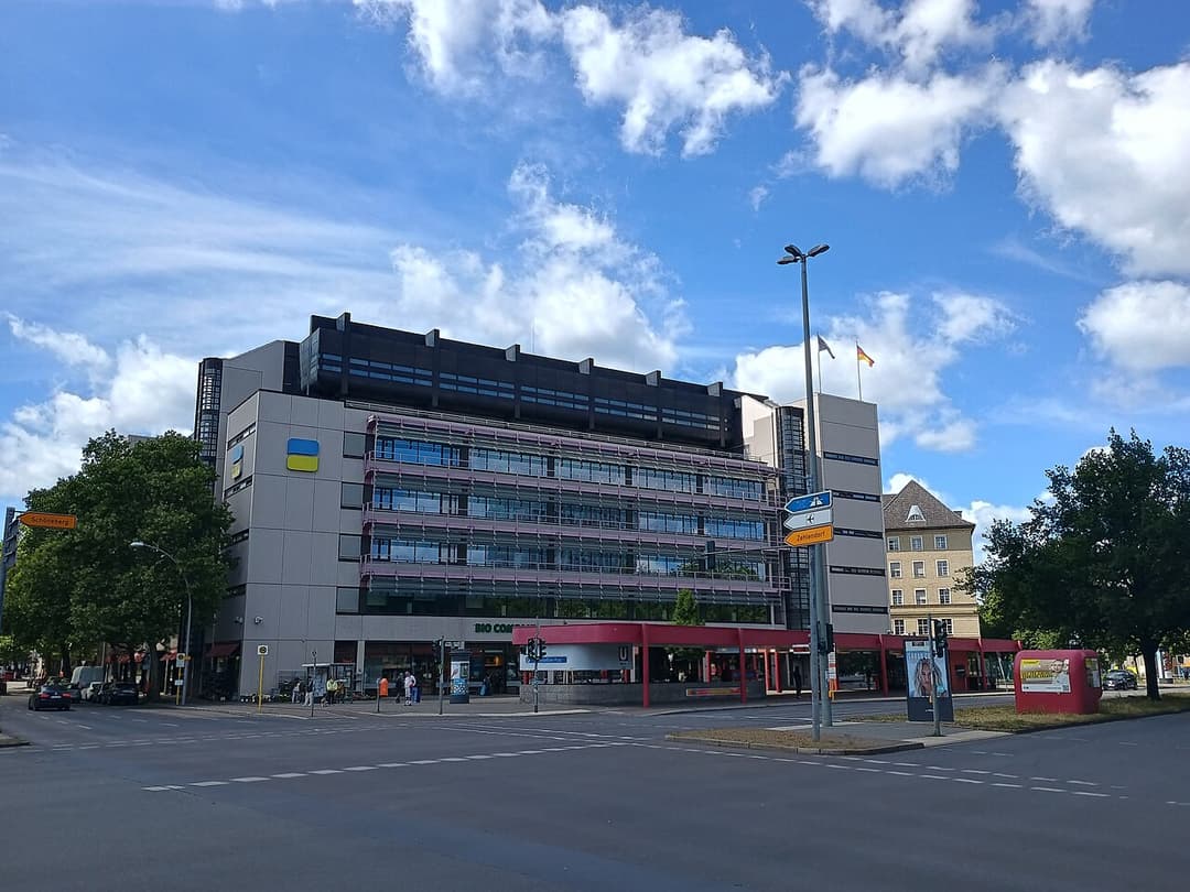 Deutsche Rentenversicherung am Fehrbelliner Platz in Berlin
