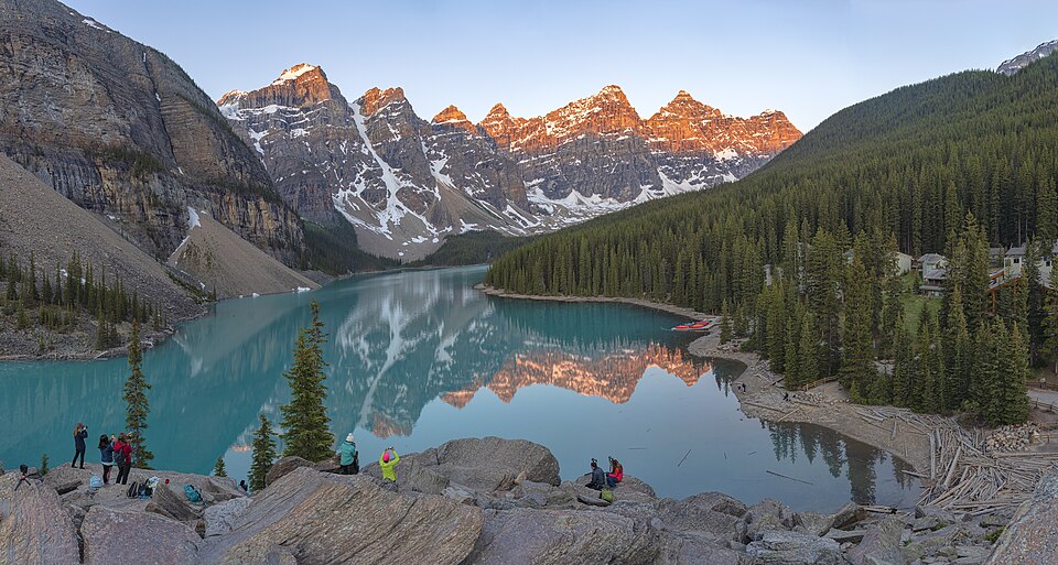 1 moraine lake pano 2019, Kanada