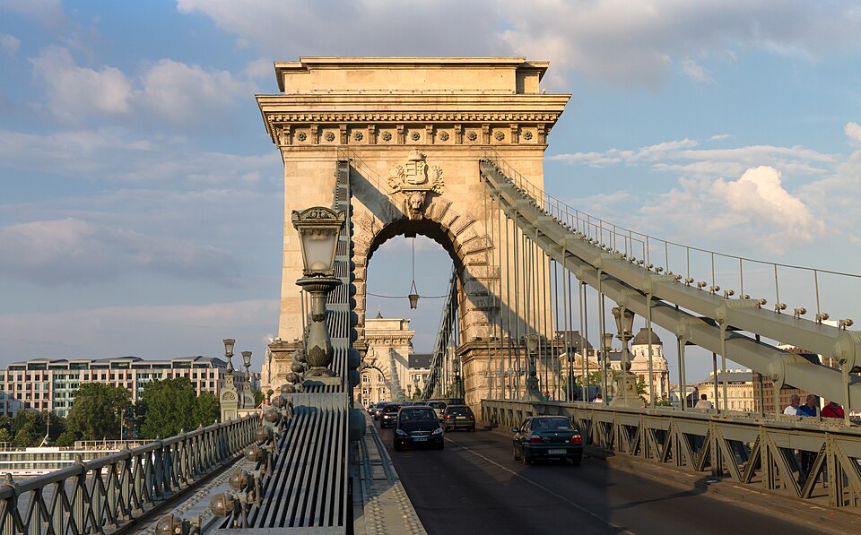 Széchenyi Chain Bridge, June 2013, Ungarn